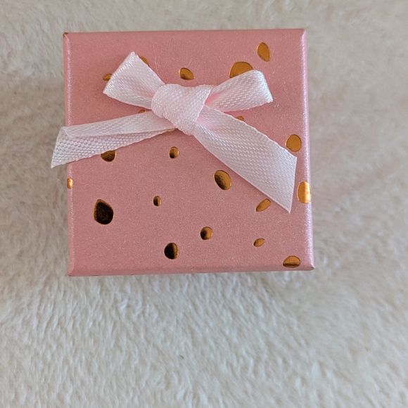 Women's Morganite Ring - Picture 11 of 15